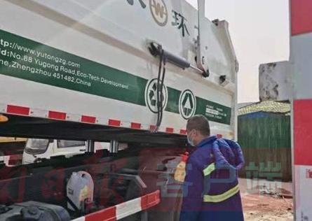 城市“美容師”：疫情不止，我們不散